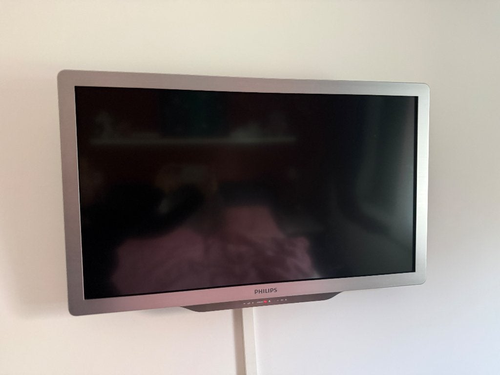 philips tv met ambilight en poot zonder muurbeugel, Audio, Tv en Foto, Televisies, Ophalen, Philips, 50 Hz, LCD