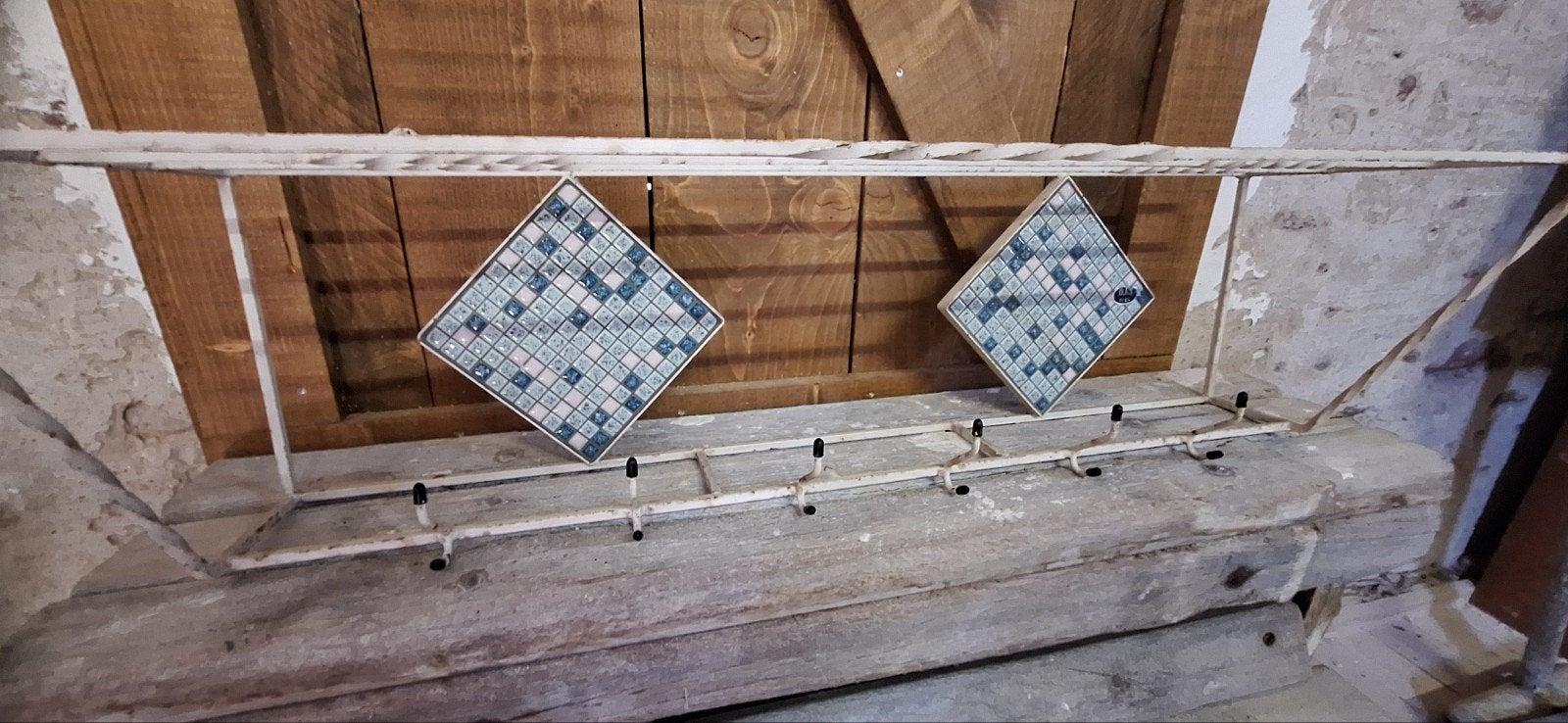 Vintage kapstok metaal met tegeltjes mozaïek blauw, Ophalen of Verzenden