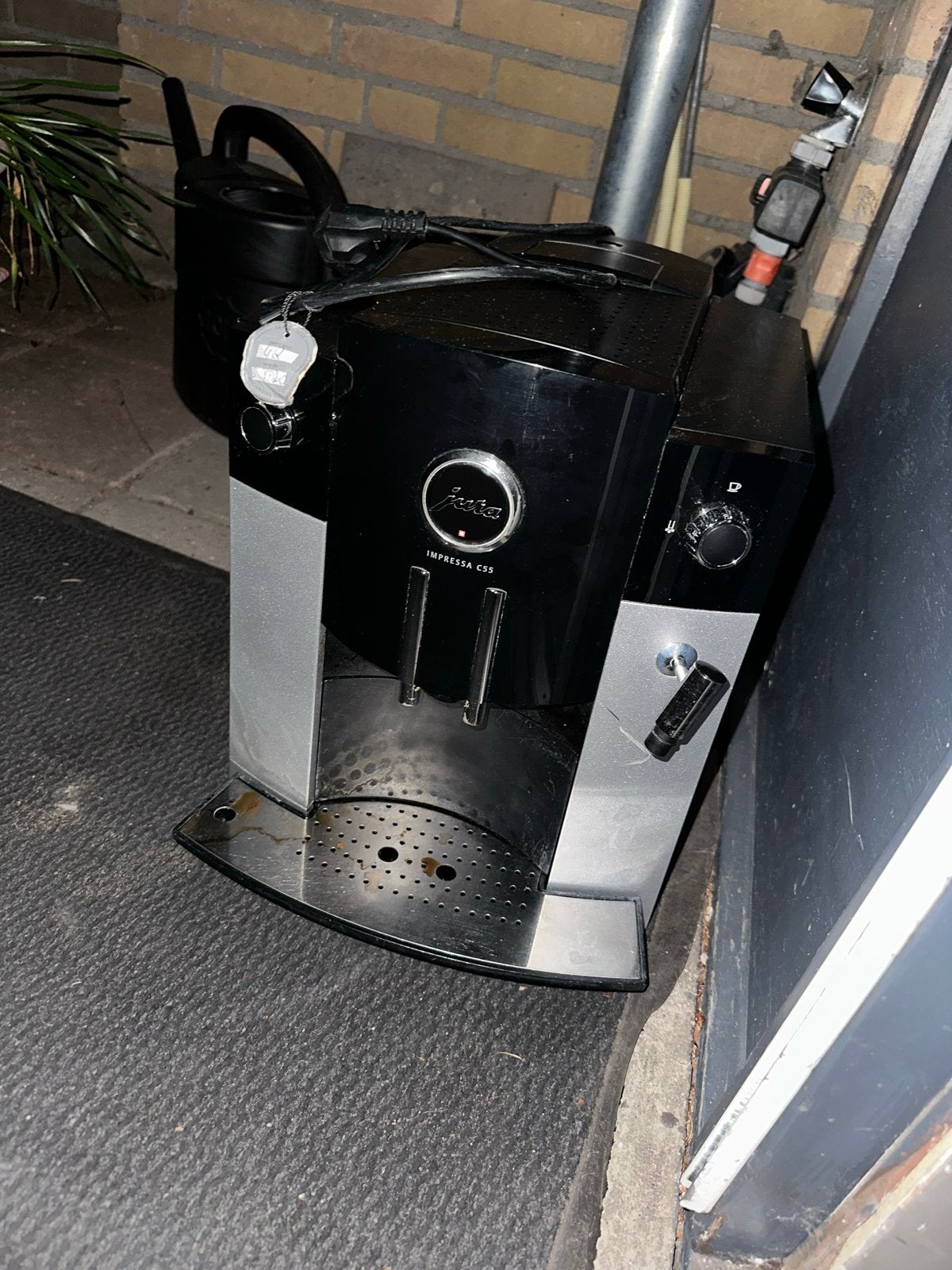 Defecte Jura Impressa C55 koffiemachine (lekkage), Ophalen of Verzenden, Niet werkend, Koffiemachine, Koffiebonen