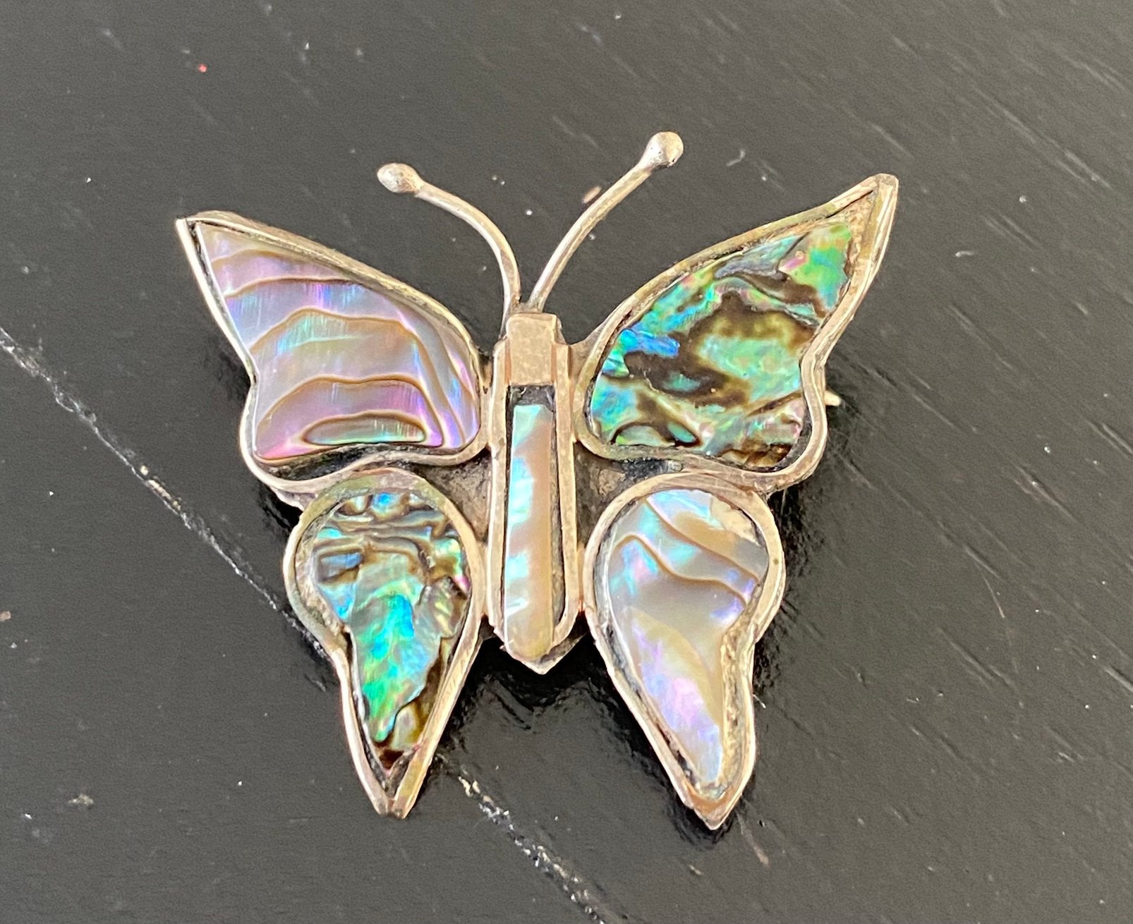 Vlinderbroche gemerkt Alpaca abalone Mexico, Ophalen of Verzenden, Zo goed als nieuw