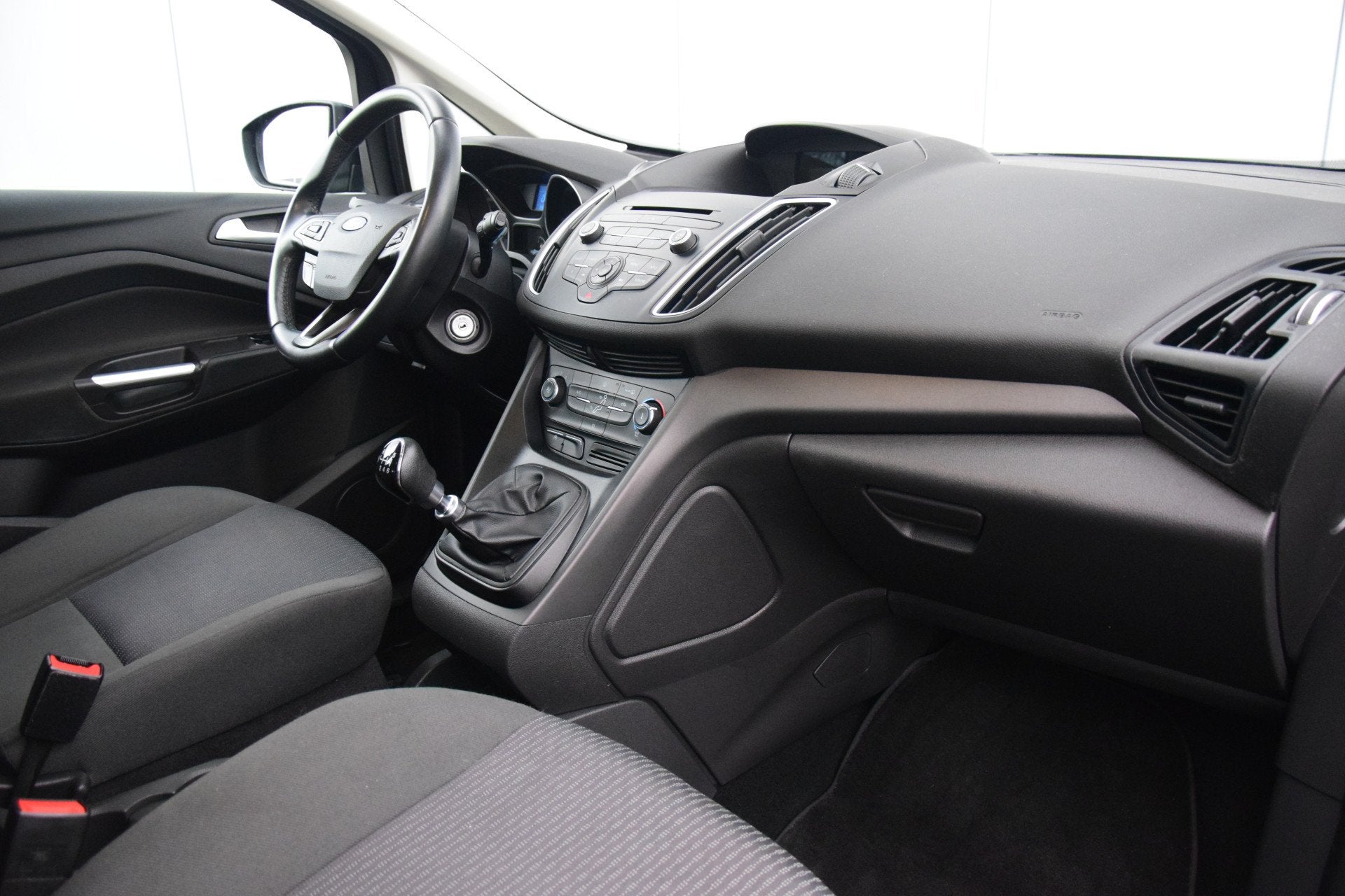 Ford C-MAX 1.0 Ambiente Airco Cruise Audio (bj 2018), Voorwielaandrijving, Gebruikt, Zwart, Handgeschakeld