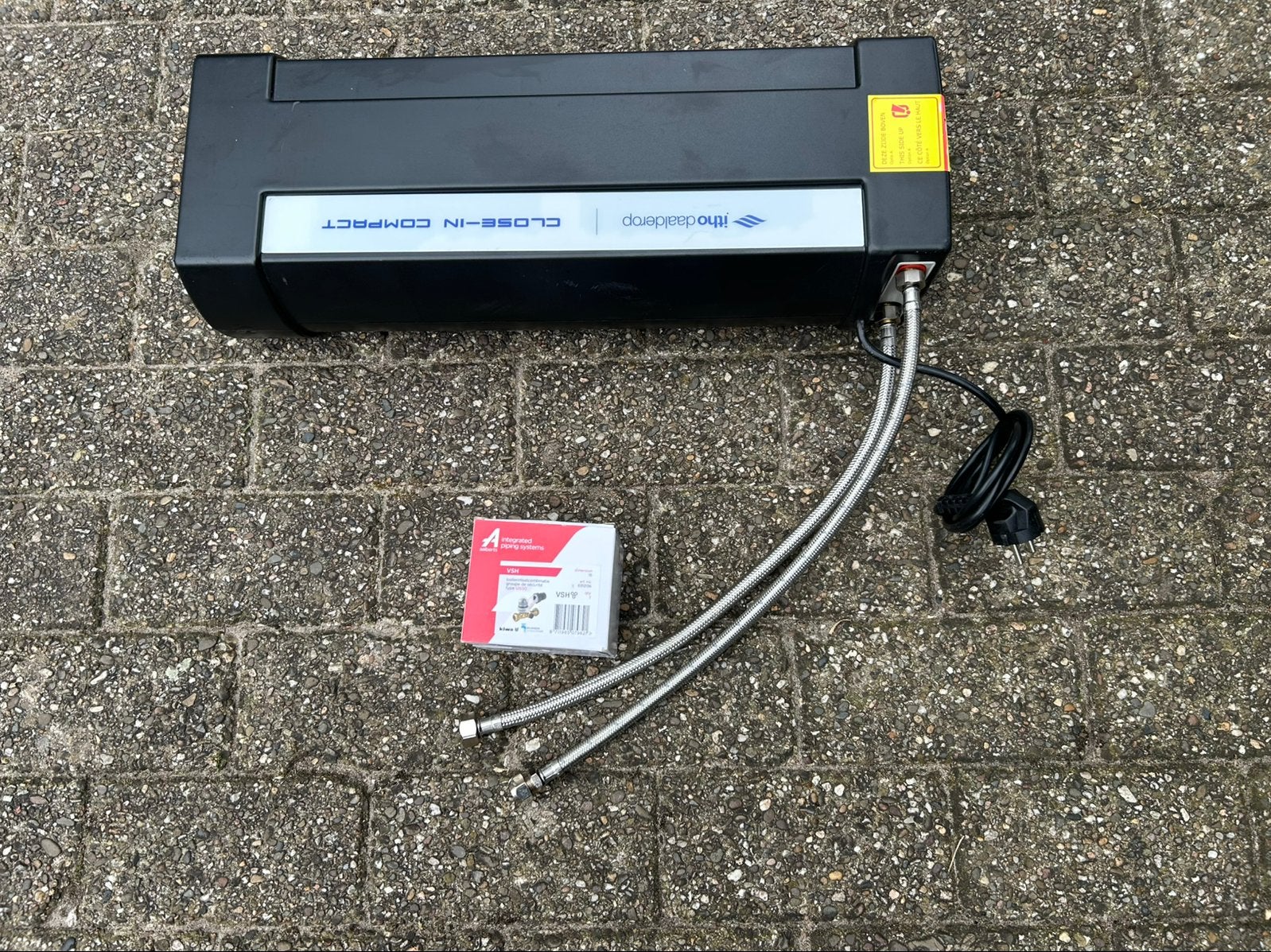 Plintboiler Itho Daalderop easy compact boiler + aansuitset, Ophalen, Boiler, Minder dan 20 liter, 6 t/m 10 jaar oud