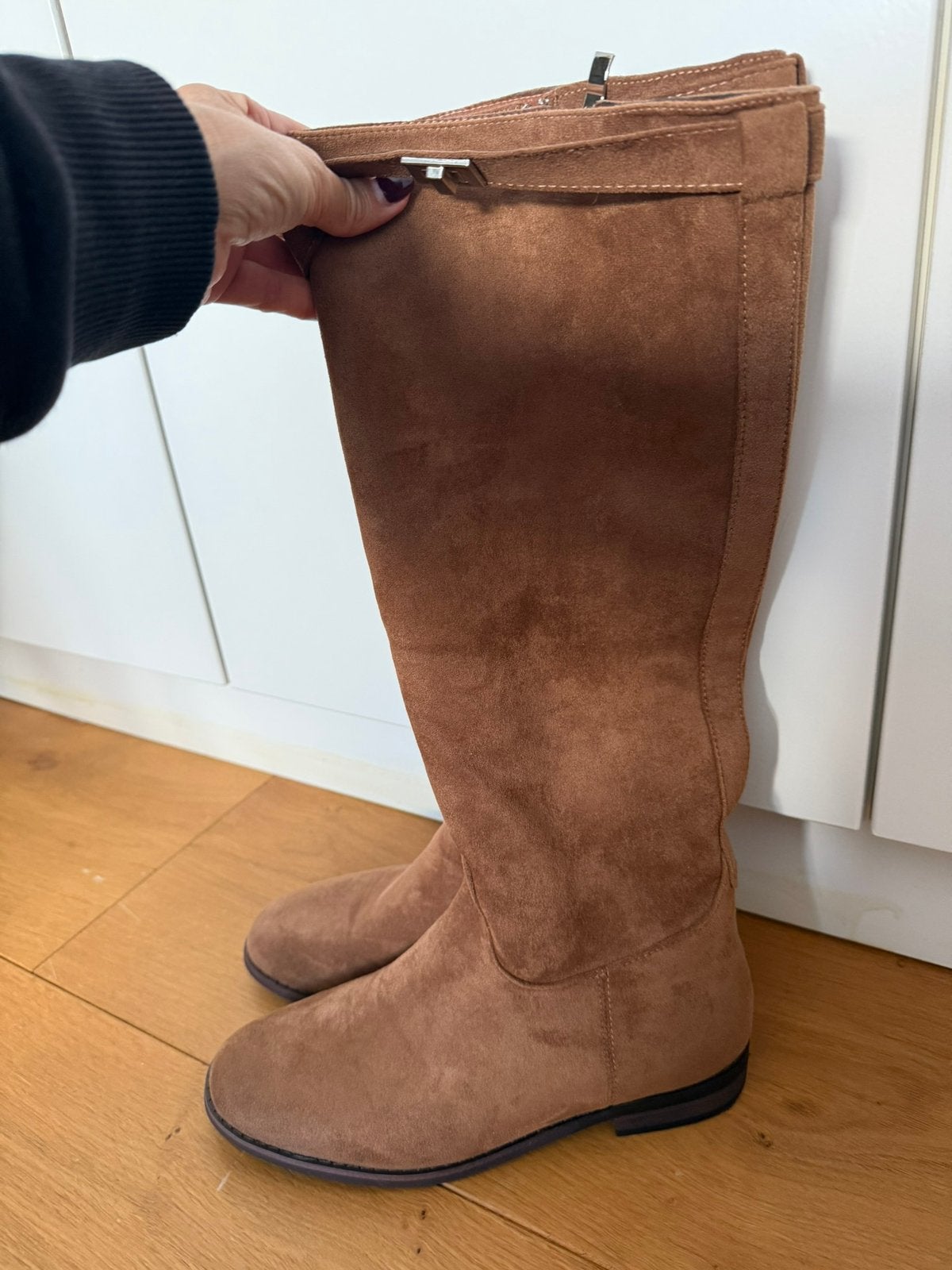 Suede camel kleurige laarzen - 1x gedragen, Hoge laarzen, Bruin, Ophalen of Verzenden, Zo goed als nieuw