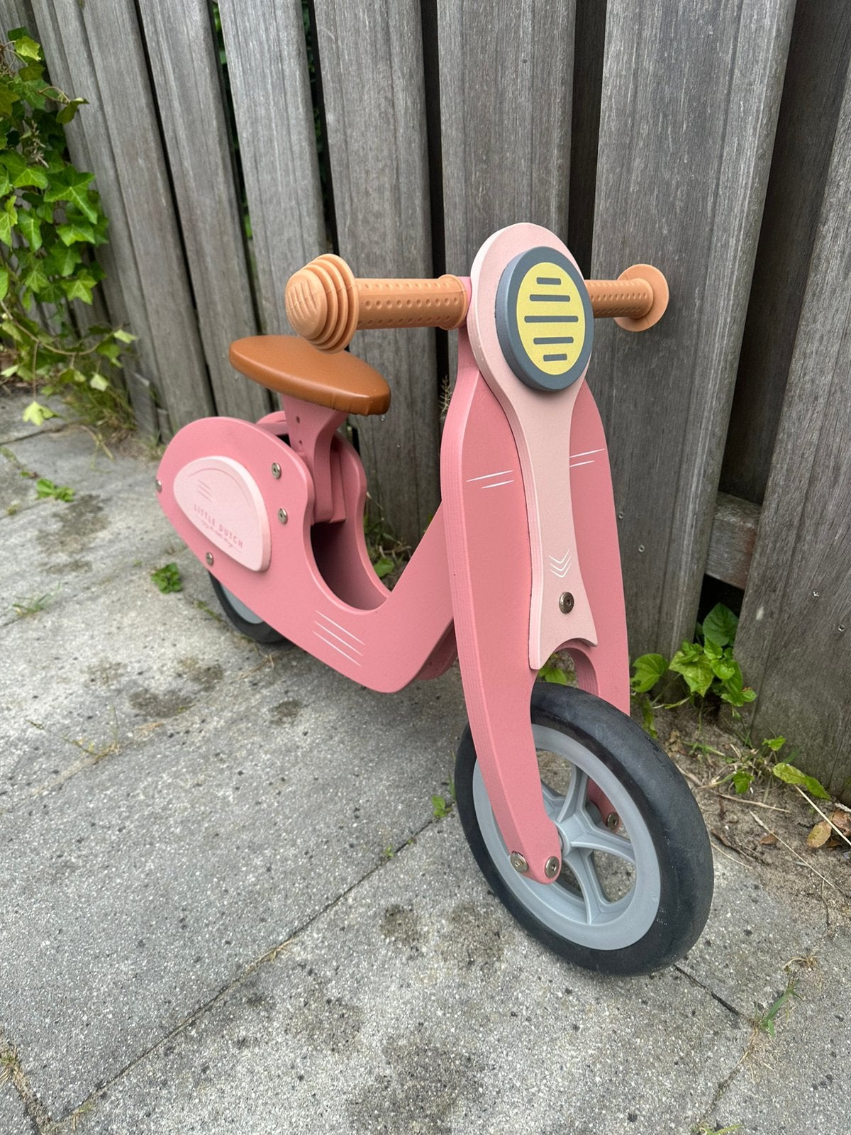Loopfiets van Little Dutch, Kinderen en Baby's, Speelgoed | Buiten | Voertuigen en Loopfietsen, Zo goed als nieuw, Loopfiets, Ophalen