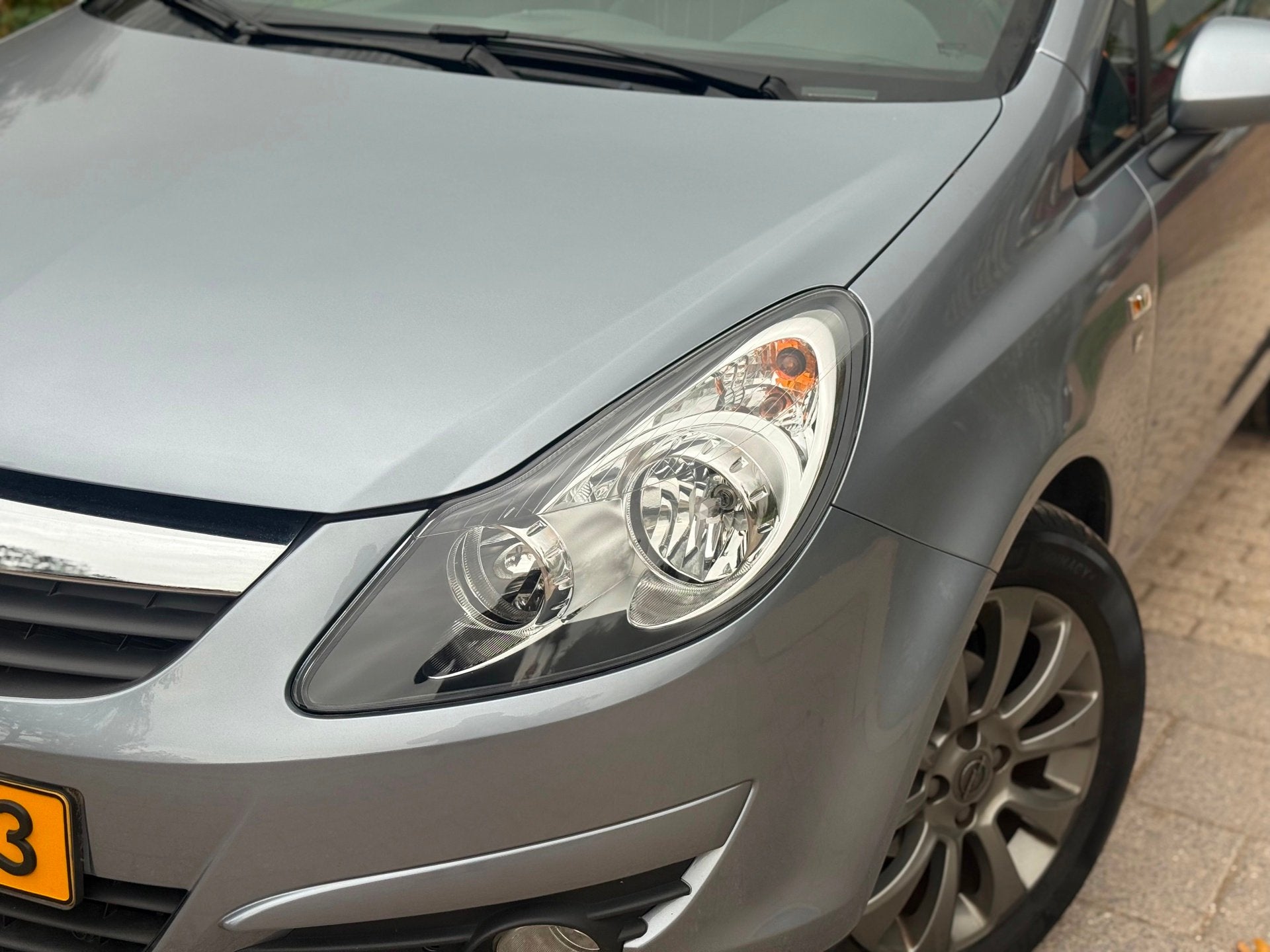Opel Corsa 1.4-16V '111' Edition AUTOMAAT AIRCO CRUISE, Auto's, 101 pk, Gebruikt, 1398 cc, 4 cilinders