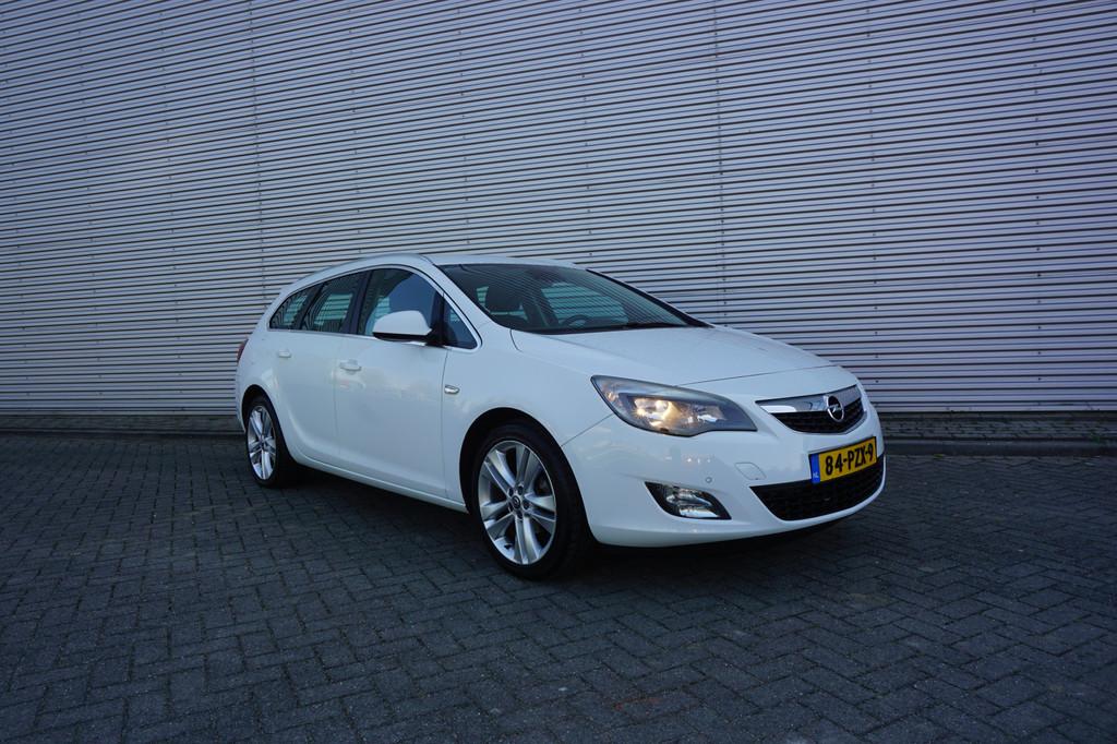 Opel Astra Sports Tourer 1.4 Turbo Sport Airco / Cruise / Na, Voorwielaandrijving, Euro 5, Gebruikt, 4 cilinders
