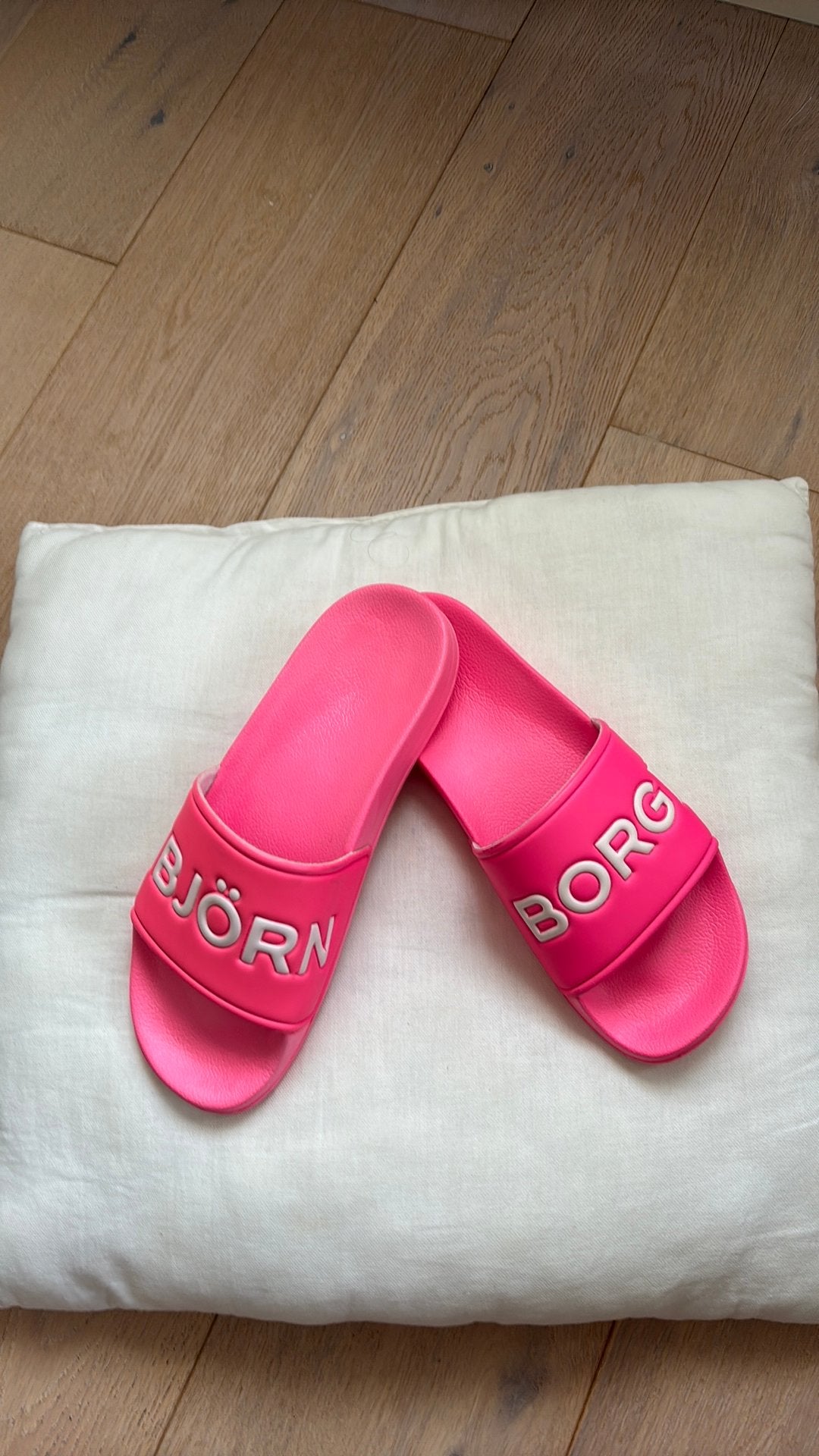 Bjorn Borg slippers fuchsia rose, Slippers, Ophalen of Verzenden, Zo goed als nieuw, Roze