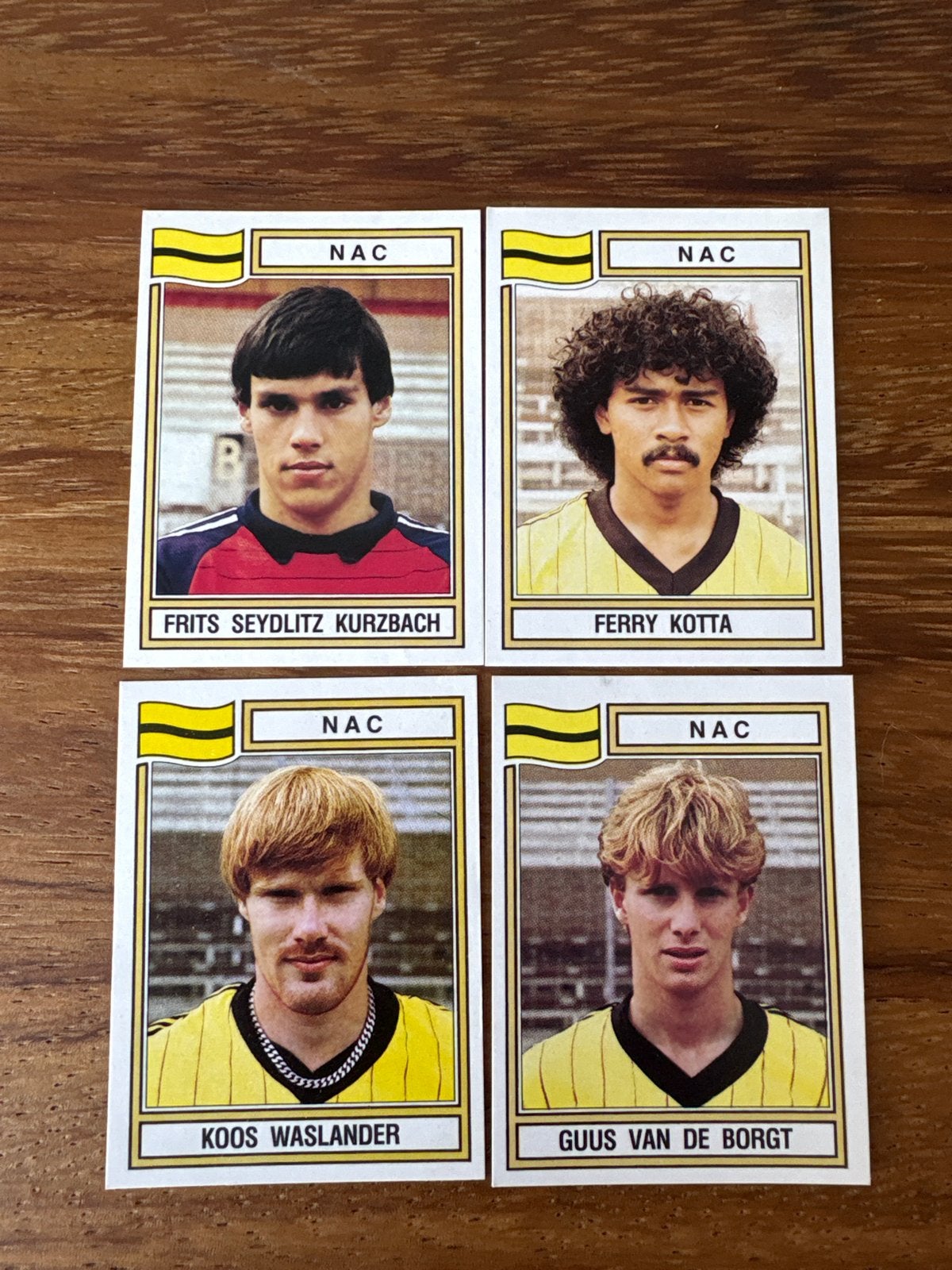 Panini Voetbal 1983 NAC Breda Spelerskaarten (4 stuks), Ophalen of Verzenden, Zo goed als nieuw, Stickers en Plaatjes