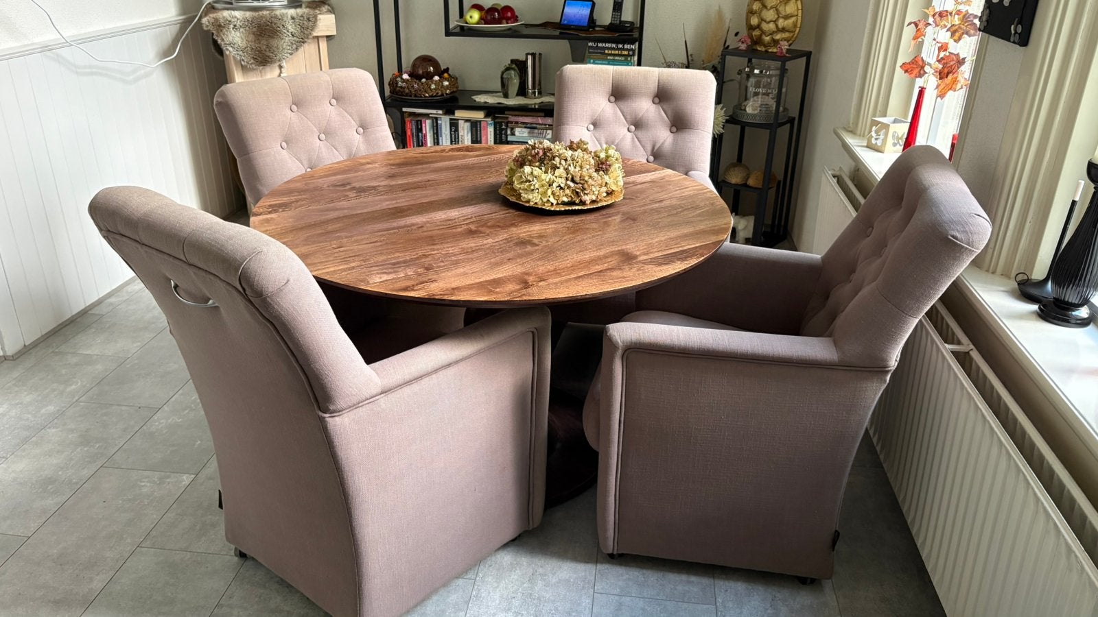4 Eetkamer stoelen, Ophalen, Zo goed als nieuw, Bruin, Stof