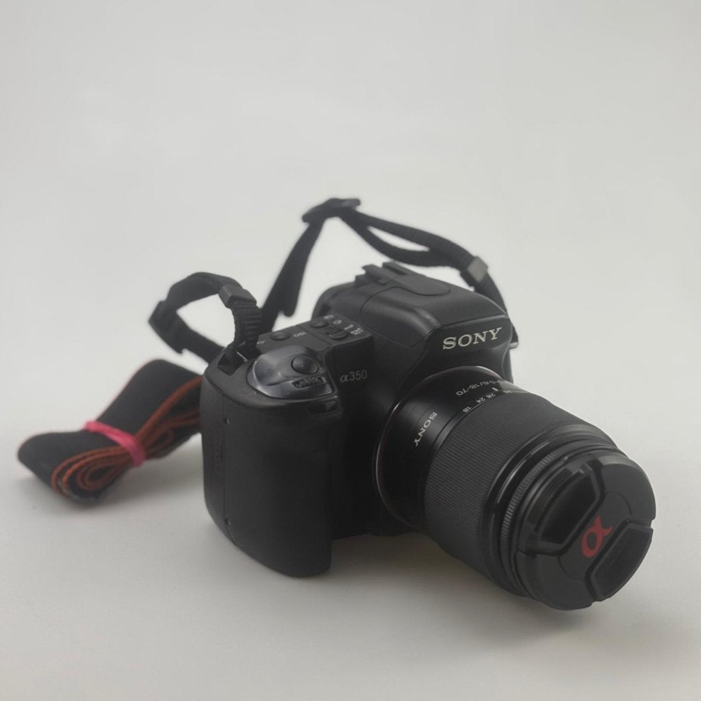 Sony A350 camera | DT18-70 lens | Met 2 accu's en lader, Sony, Zo goed als nieuw, Support@sony.com, 1-7-1 Konan, Minato-ku
Tokyo 108-0075
Japan