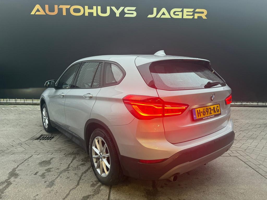 BMW X1 SDrive18i|Automaat, Gebruikt, 19 km/l, 3 cilinders, 1405 kg