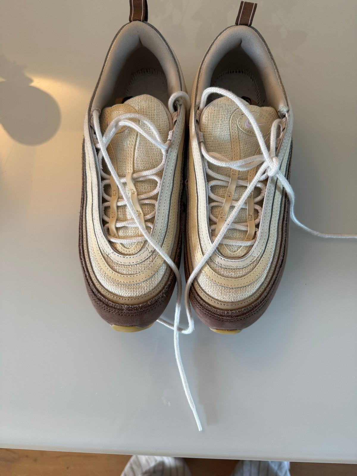 Nike Air Max 97 Sneakers - Bruin/Beige, Kleding | Dames, Schoenen, Ophalen, Zo goed als nieuw, Bruin, Sneakers of Gympen