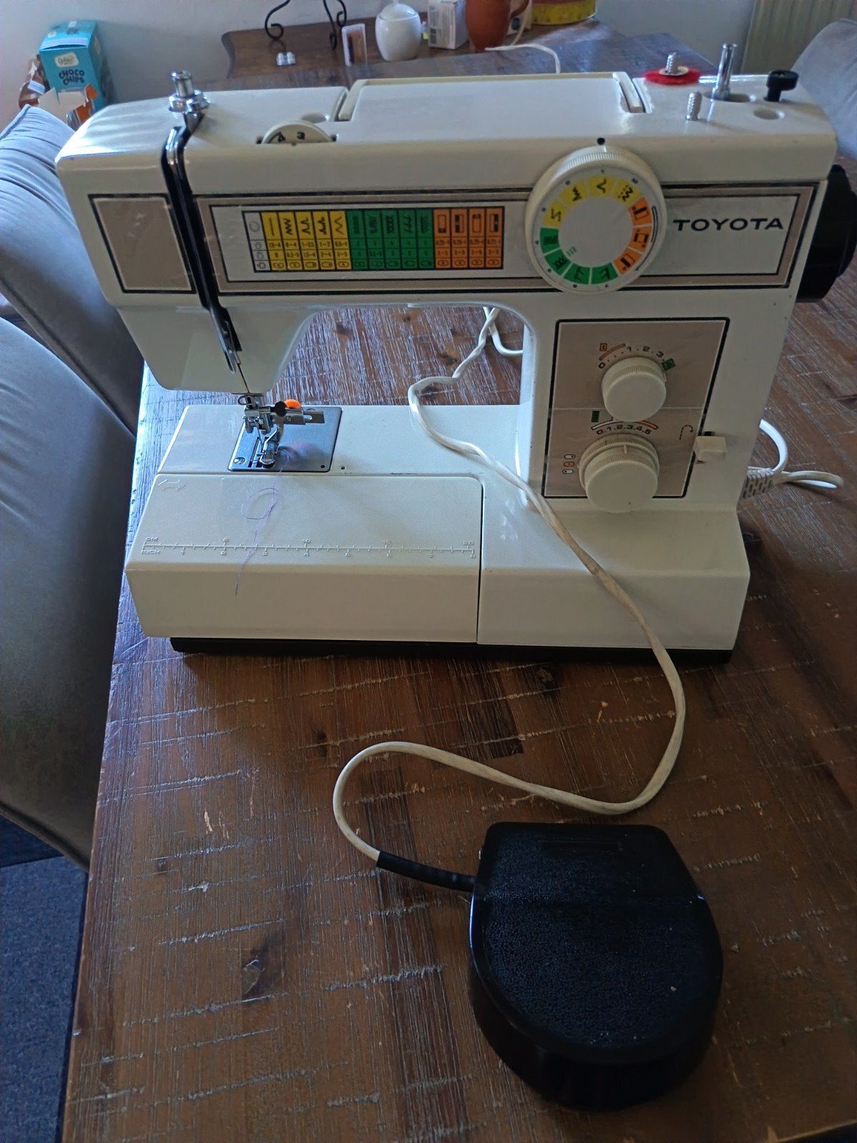 Naaimachine, Hobby en Vrije tijd, Naaimachines en Toebehoren, Ophalen of Verzenden, Zo goed als nieuw, Naaimachine, Overige merken