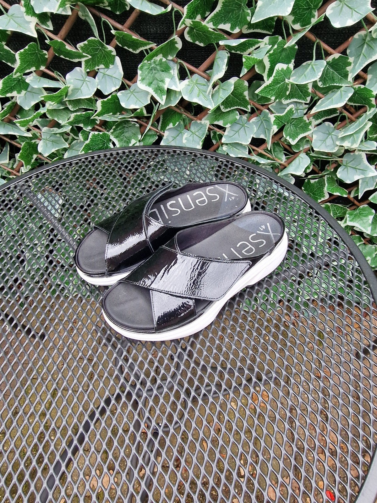 xsensible slippers maat 41, Zwart, Ophalen of Verzenden, Zo goed als nieuw, Slippers