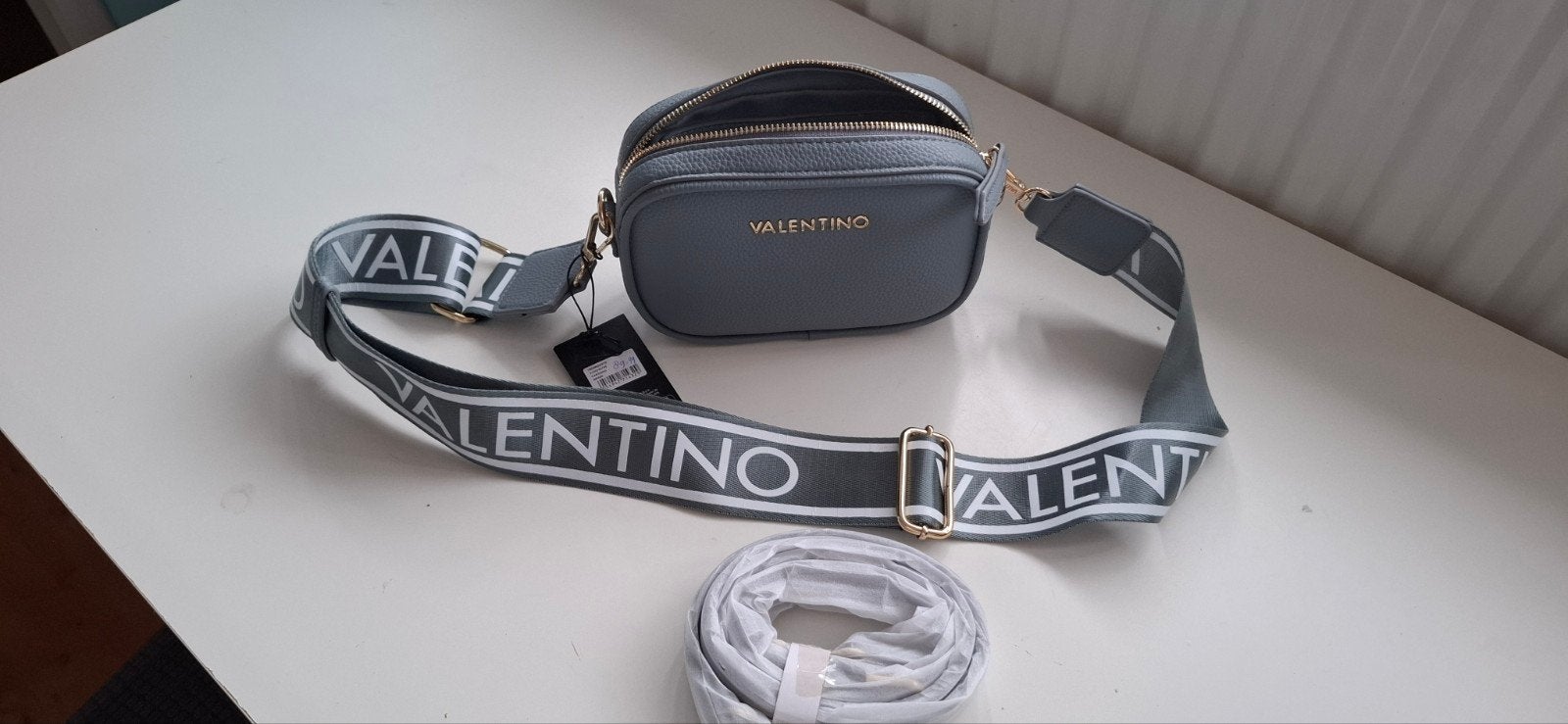 Valentino tasje grijs, Ophalen of Verzenden, Nieuw, Overige kleuren, 100 cm of meer