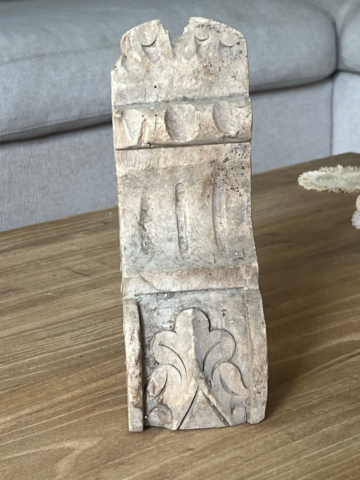 Antiek Houtsnijwerk: Monnik Beeldje en ornement, Houtsnijwerk, Minder dan 20 cm, Ophalen of Verzenden, Handgemaakt
