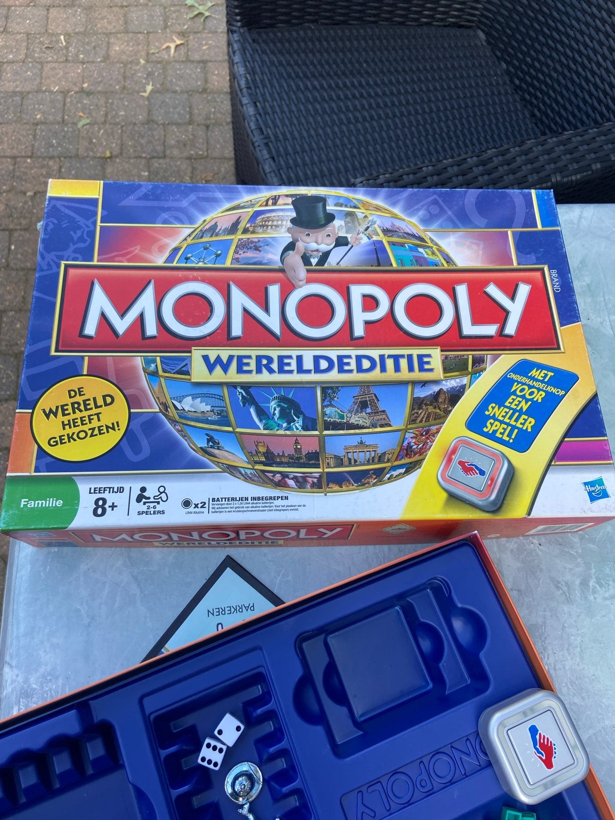 Monopoly Wereldeditie - Compleet Gezelschapsspel, Drie of vier spelers, Ophalen of Verzenden, Zo goed als nieuw