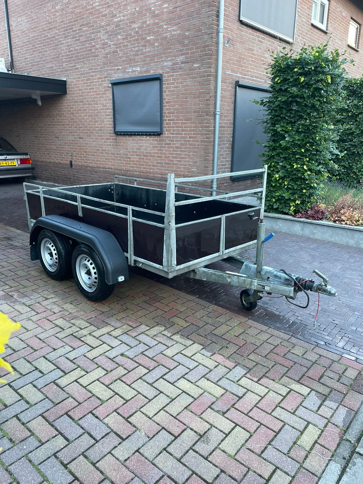 Vawe Hattem 2000kg geremde tandemasser, Ophalen, Gebruikt