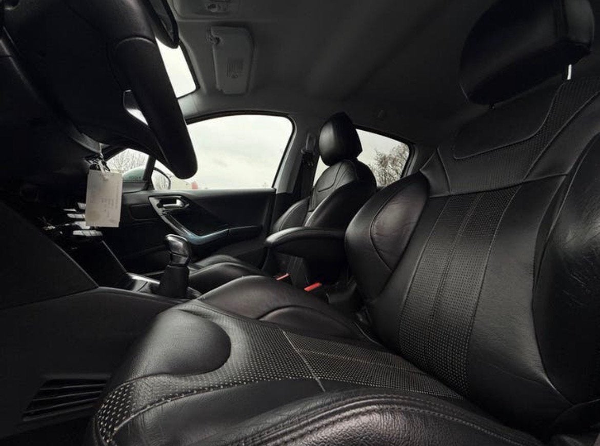 Peugot 208, Auto diversen, Autohoezen, Ophalen of Verzenden, Zo goed als nieuw