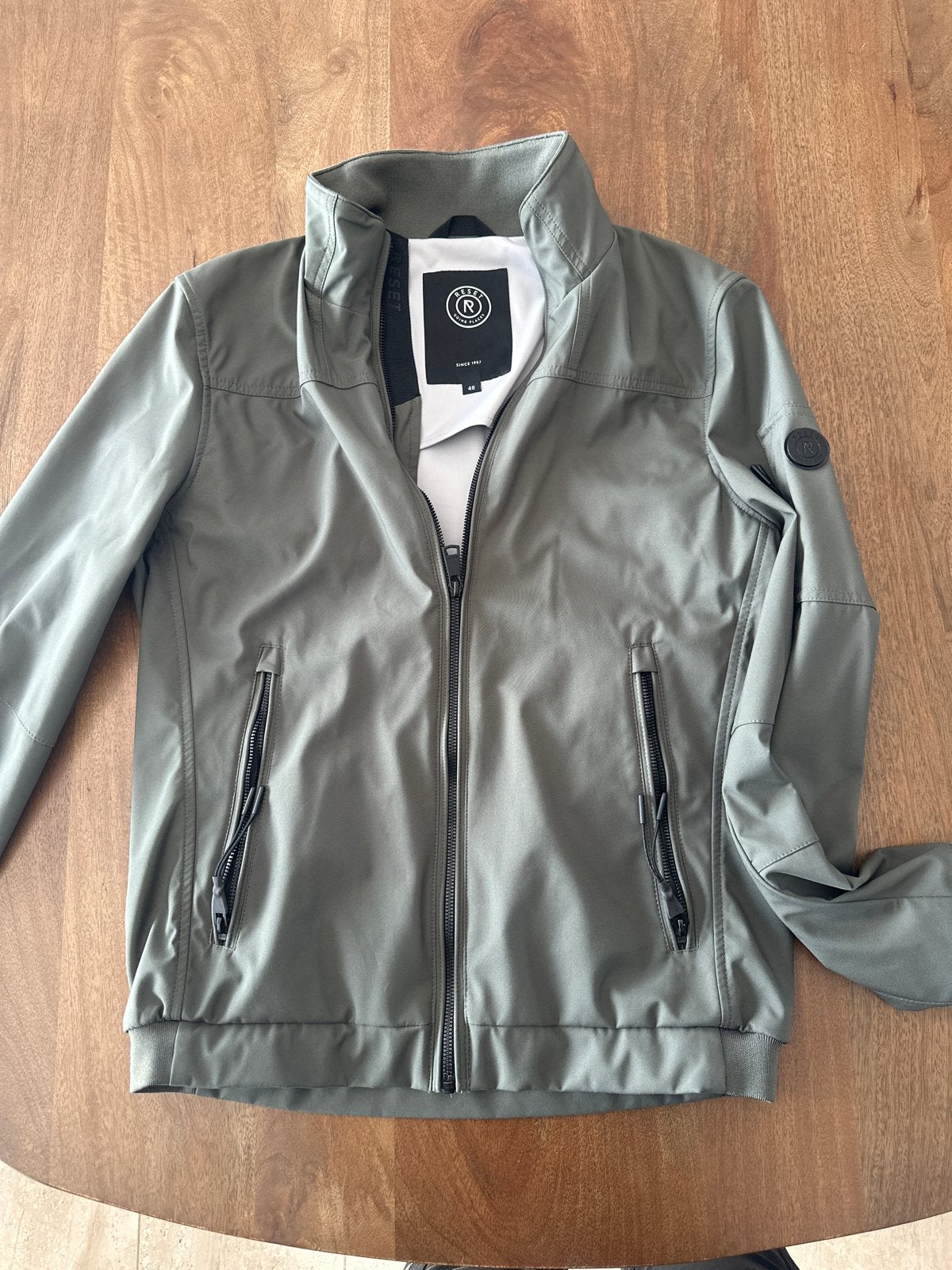 Reset Softshell Jas - olijfgroen heren, Kleding | Heren, Ophalen of Verzenden, Zo goed als nieuw, Maat 46 (S) of kleiner, Groen
