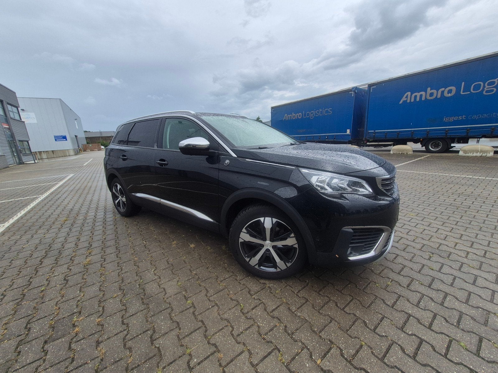 Peugeot 5008 Crossway 1.2 Puretech Nieuwe Distributie riem!!, Auto's, Peugeot, Zwart, 1199 cc, Zwart, Origineel Nederlands