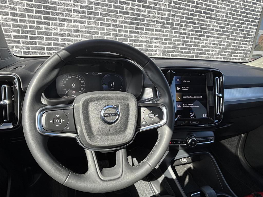 Volvo XC40 Plug-in Hybrid T4 Inscription Expression | Plug-i, Auto's, Volvo, 12 maanden, Euro 6, 1712 kg, Zwart