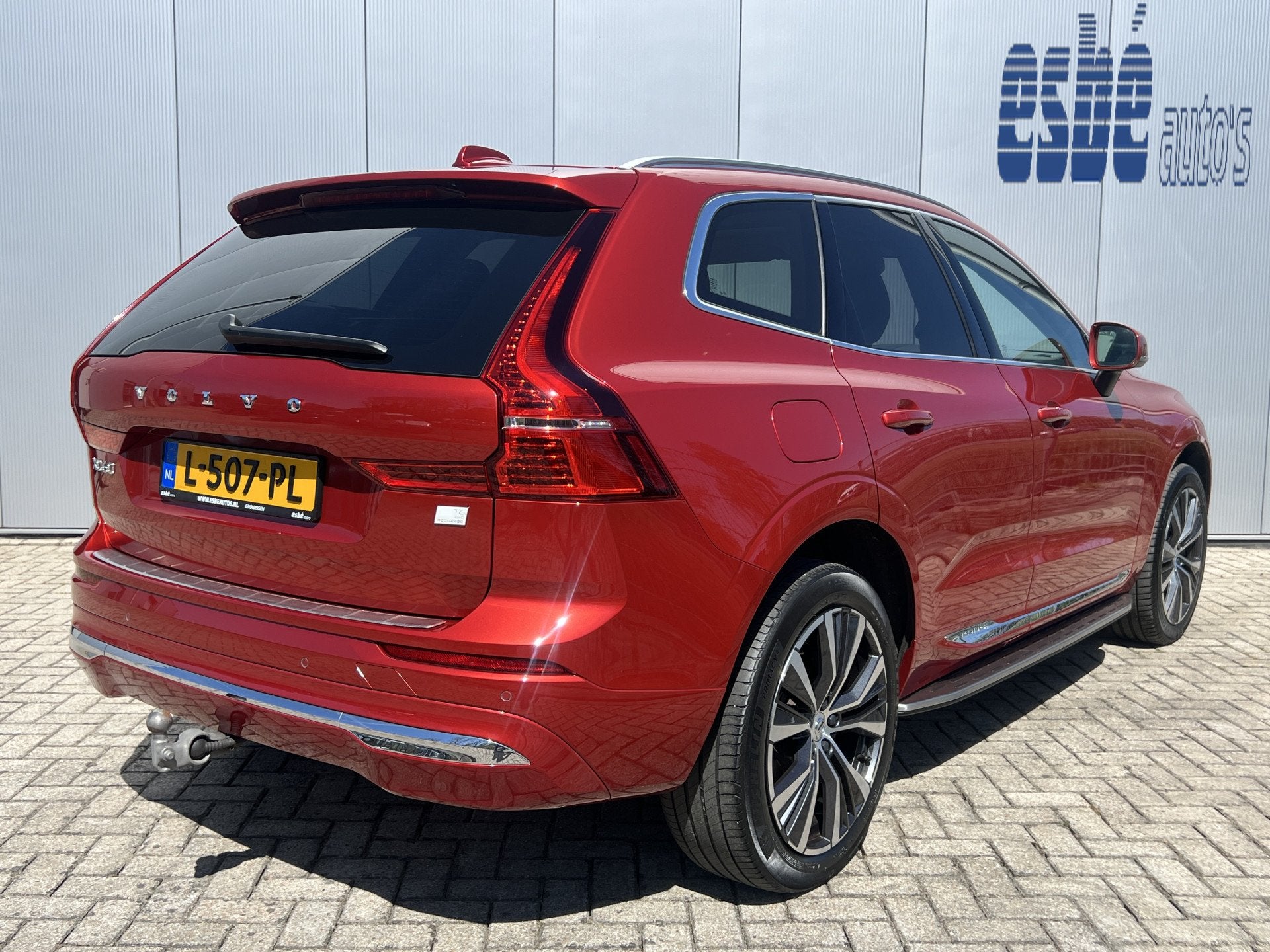 Volvo XC60 2.0 T6 Recharge AWD Inscription Exclusive NL Auto, Auto's, Automaat, Dealer onderhouden, Gebruikt, 138 €/maand