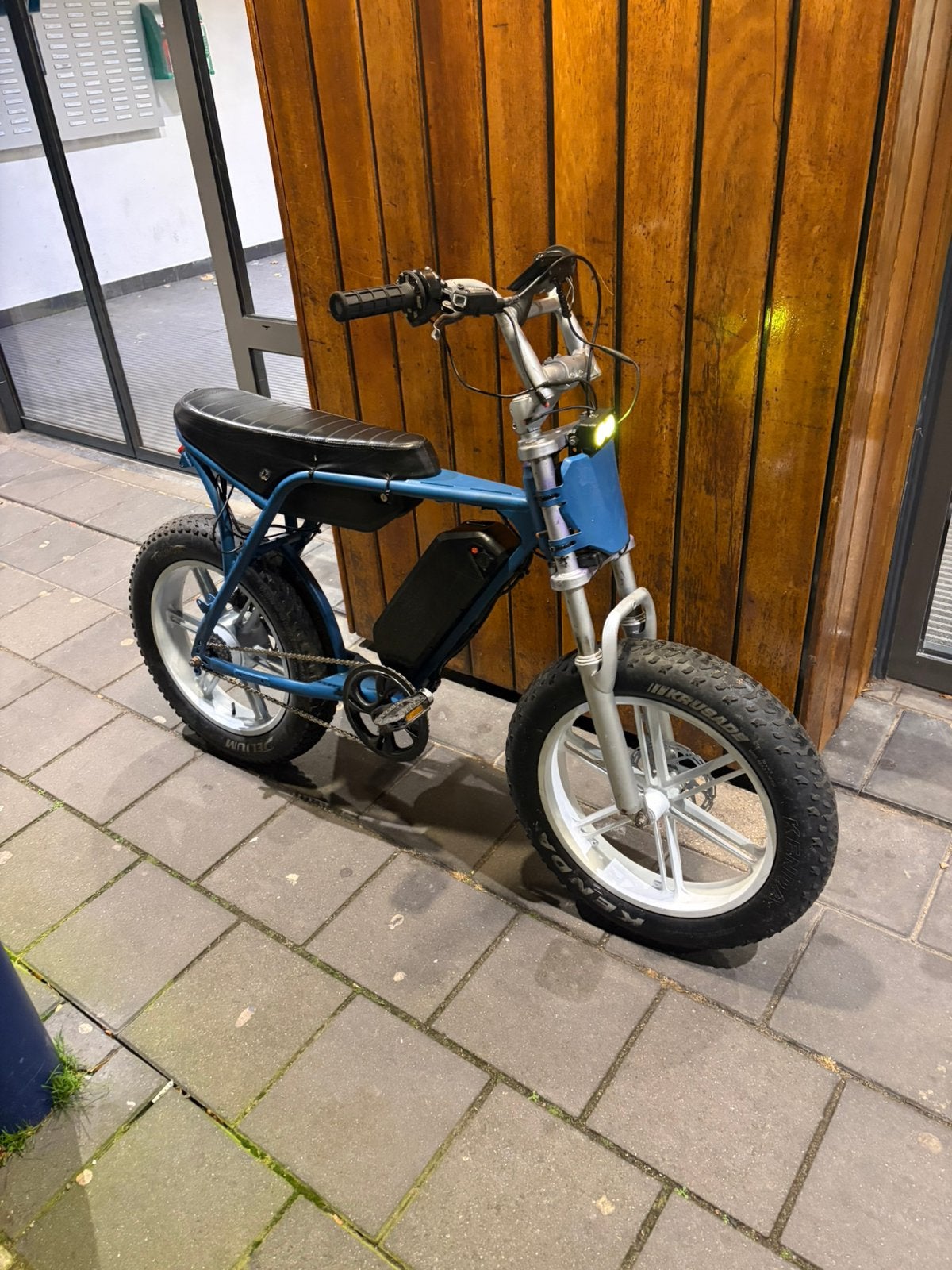 Custom ouxi v8 2.0, Fietsen en Brommers, Ophalen of Verzenden, Zo goed als nieuw, Overige modellen