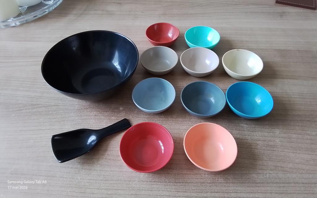 Bakelieten pinda stel  vrolijke kleuren. 50tige, Ophalen of Verzenden