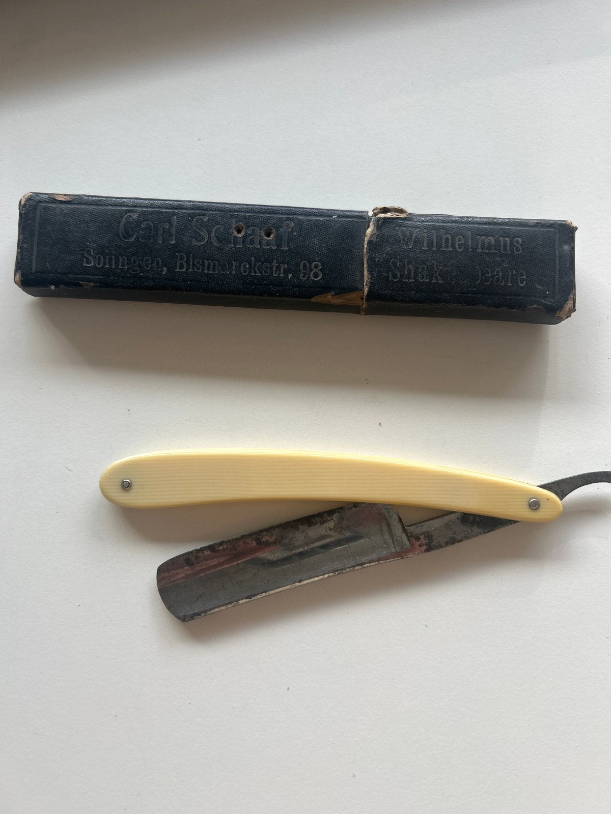 Antiek Scheermes Carl Schaaf Solingen met etui, Ophalen of Verzenden