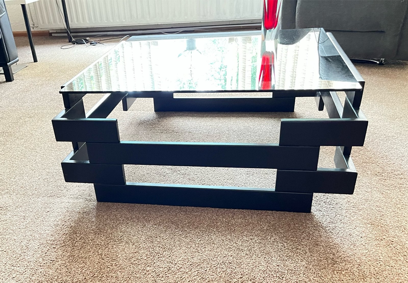 Vintage salontafel met glazen blad en houten onderstel, Gebruikt, Vierkant, Glas, 5 – 50
