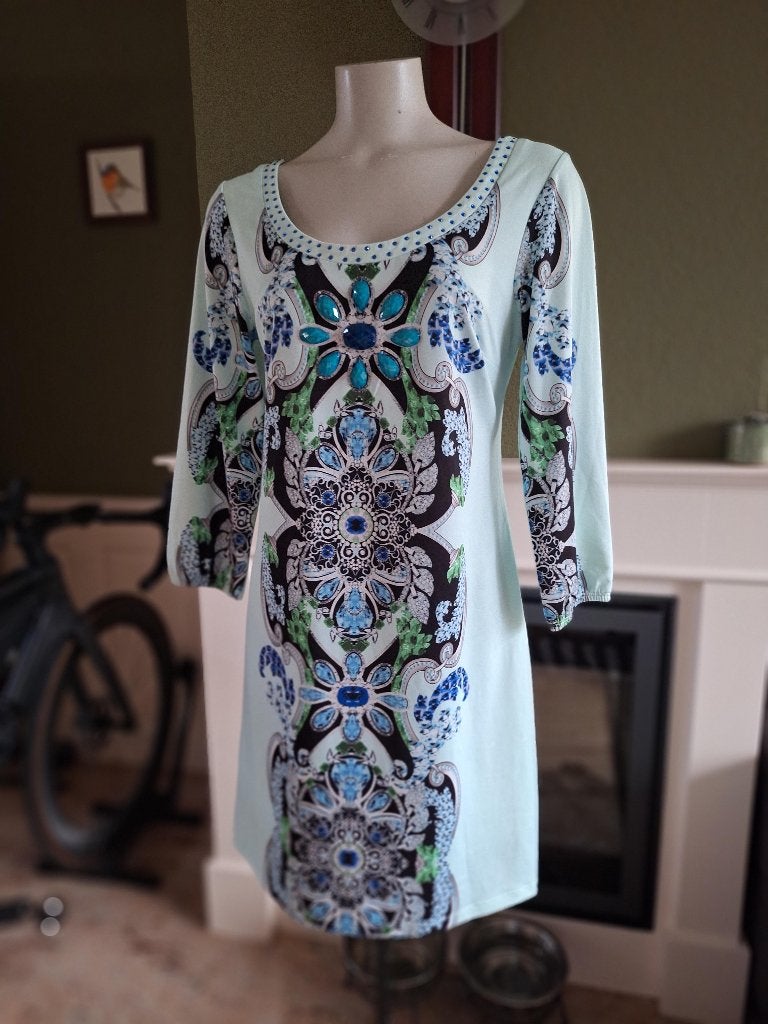 K-Design K Design mint groene jurk L mooie stenen, Kleding | Dames, Jurken, K-design, Verzenden, Maat 42/44 (L), Zo goed als nieuw