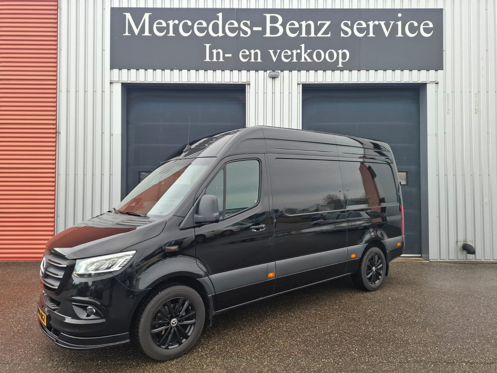 Mercedes Sprinter GB 319 CDI 190pk L2 RWD 9G-TRONI, Auto's, Automaat, Stof, Gebruikt, Bedrijf