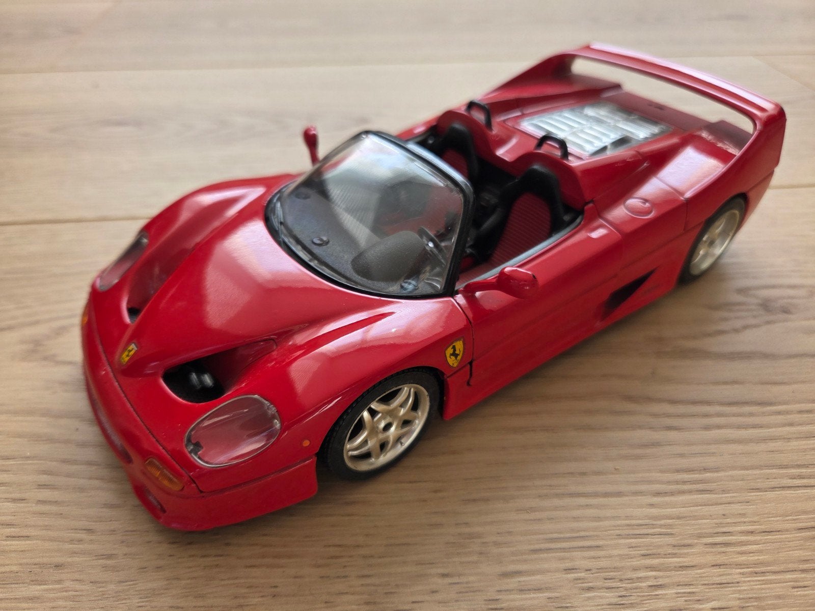 Schaalmodel 1:18 Ferrari F50 - Rood sportwagen miniatuur, Ophalen of Verzenden, Gebruikt, Auto, Overige merken