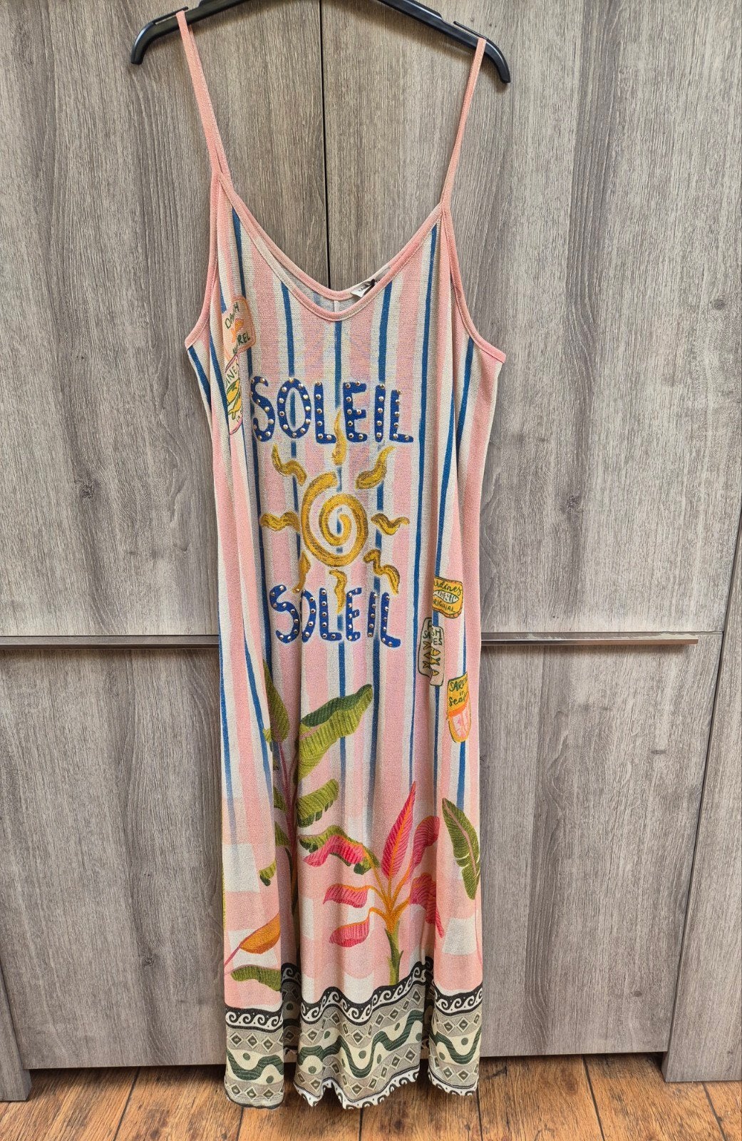 Kleurrijke Zomerjurk One Size (38-48) met Glitters Nieuw, Ophalen of Verzenden, Nieuw, Maat 38/40 (M), Onder de knie