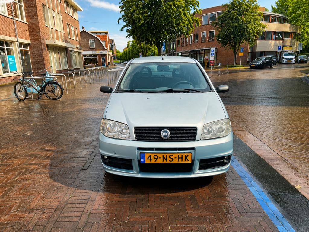 Fiat Punto 1.2 incl nieuwe apk, Auto's, Fiat, Voorwielaandrijving, 4 cilinders, 400 kg, Origineel Nederlands