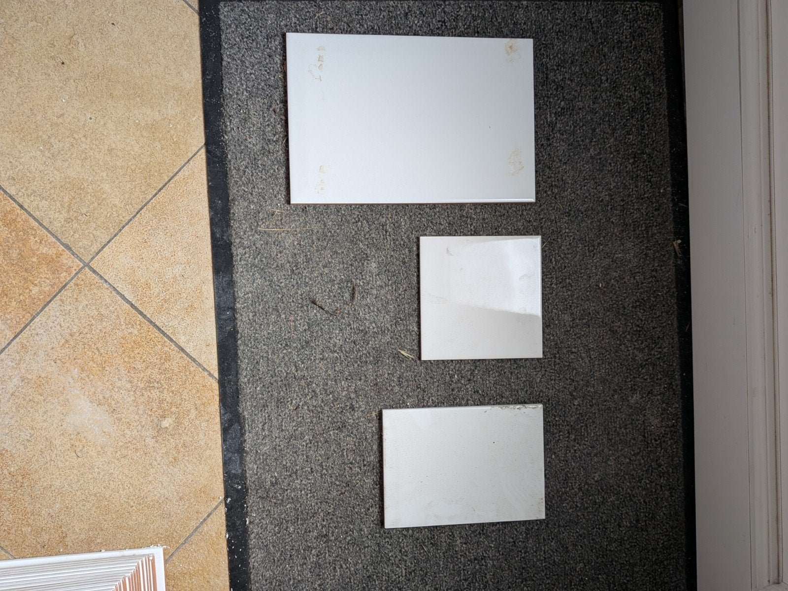 GRATIS: witte wandtegels / badkamertegels (glans), Ophalen, Nieuw, Minder dan 20 cm, Minder dan 20 cm