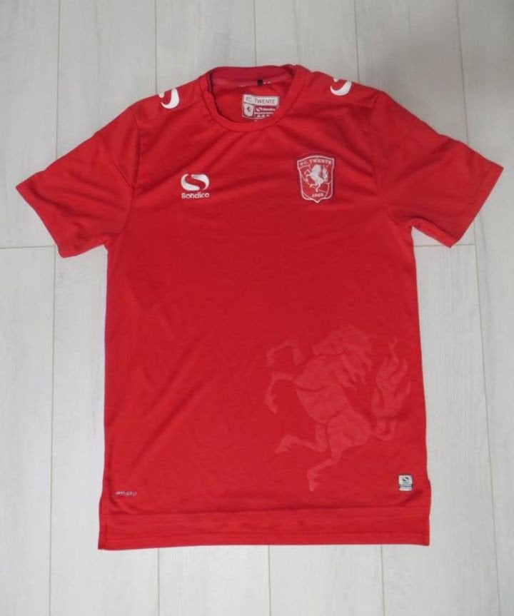 FC Twente voetbalshirt rood maat M Sondico, Kleding | Heren, Maat 48/50 (M), Ophalen of Verzenden, Voetbal, Sondico