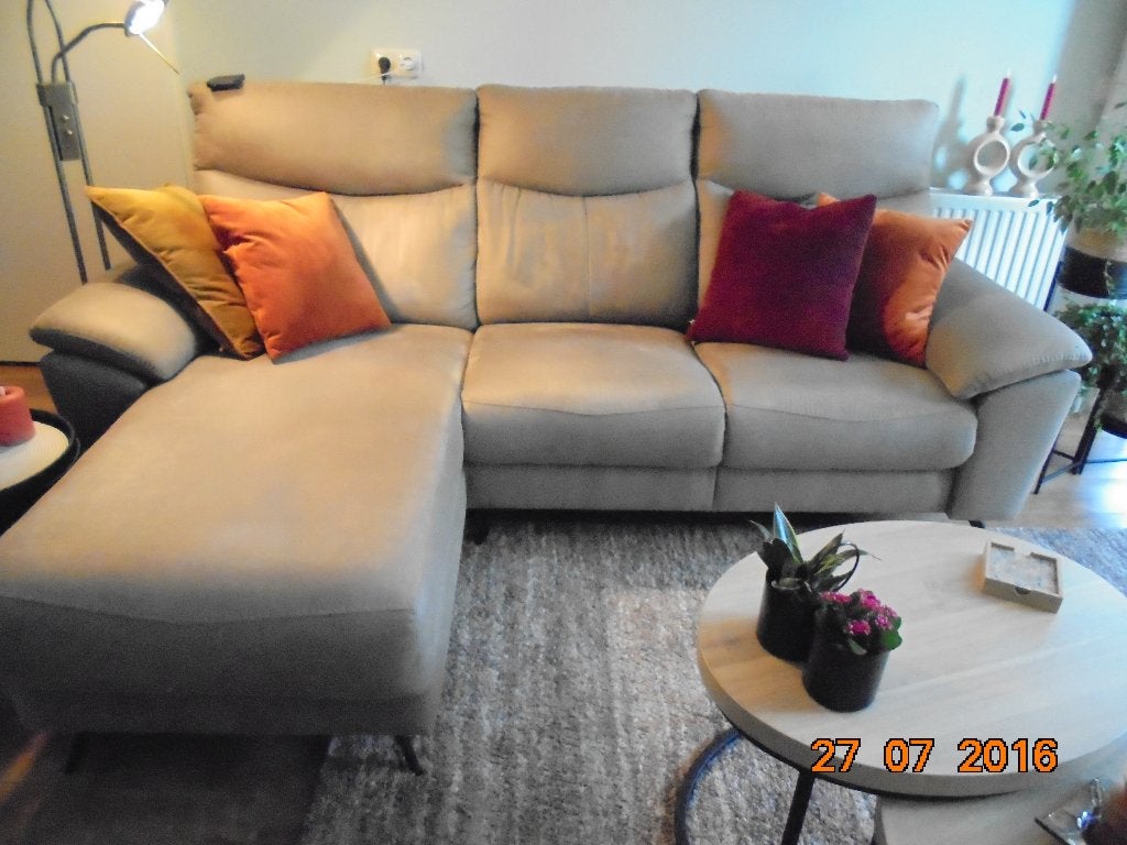 Comfortabele hoekbank met chaise longue, Ophalen, Driepersoons, Zo goed als nieuw, 200 tot 250 cm