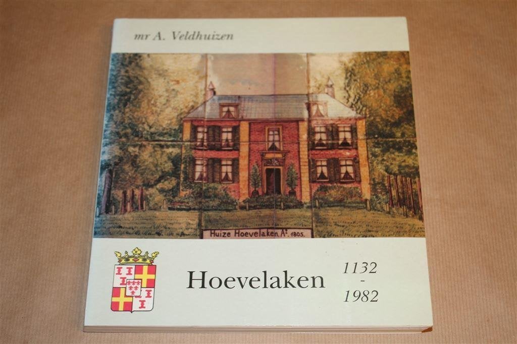Hoevelaken 1132-1982., Ophalen of Verzenden, Gelezen