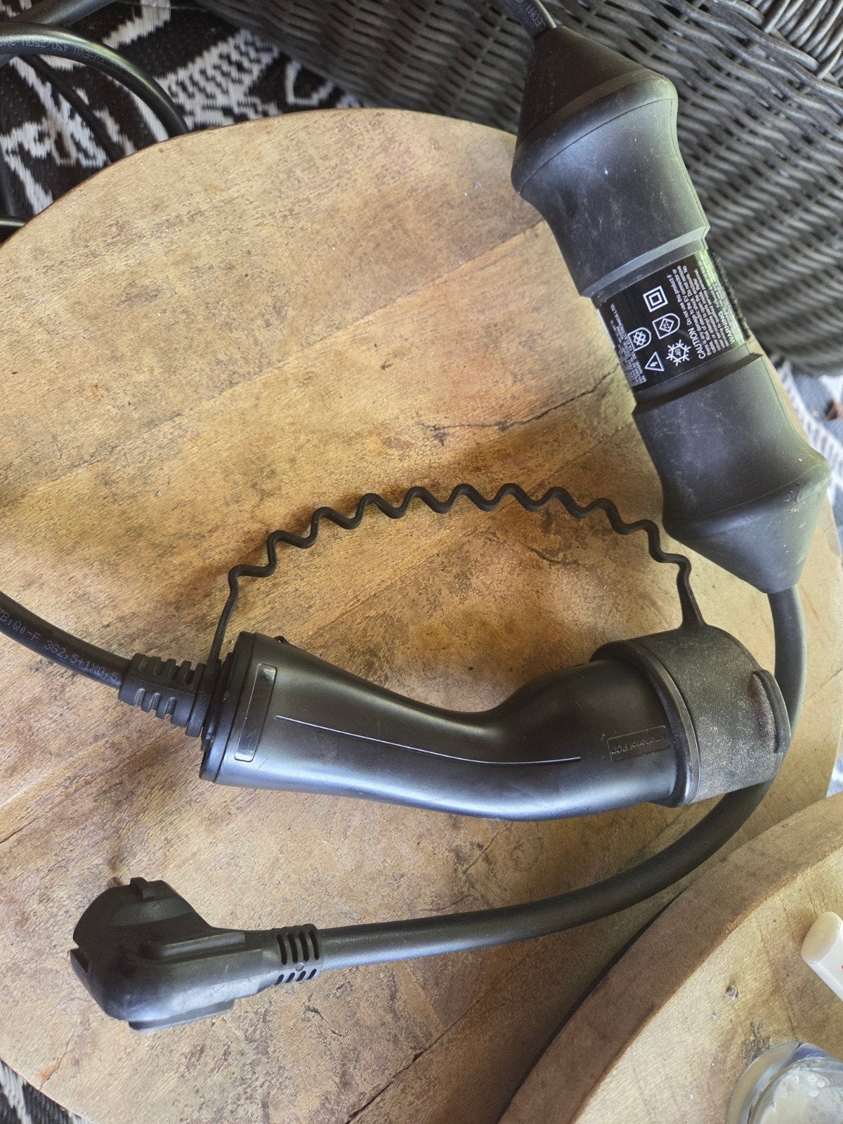 Volvo Laadkabel Mode 2 (EVSE) - 230V, 10A, Auto diversen, Laadpalen, Ophalen of Verzenden