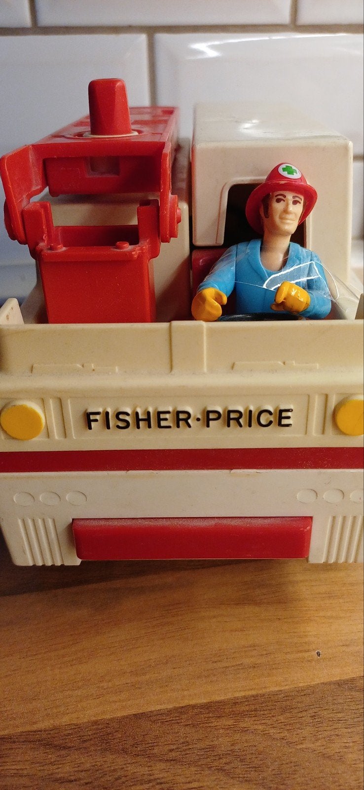 Vintage Fisher-Price Rescue Ambulance (1974) met figuur, Ophalen of Verzenden