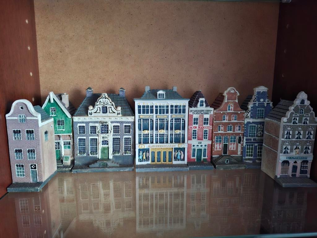 Amsterdamse huisjes pandjes collectie Blokker, Verzamelen, KLM Huisjes, Ophalen of Verzenden, Zo goed als nieuw