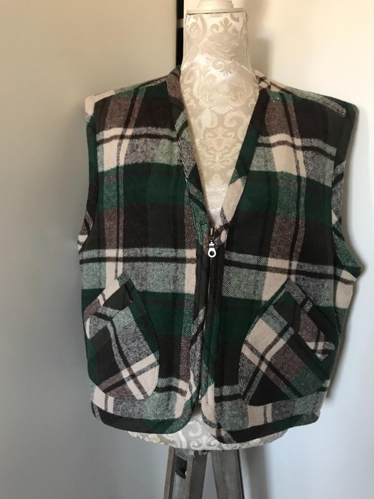 Geruite Bodywarmer met Rits en Teddy Voering, Kleding | Dames, Bodywarmers, Ophalen of Verzenden, Zo goed als nieuw, Maat 38/40 (M)