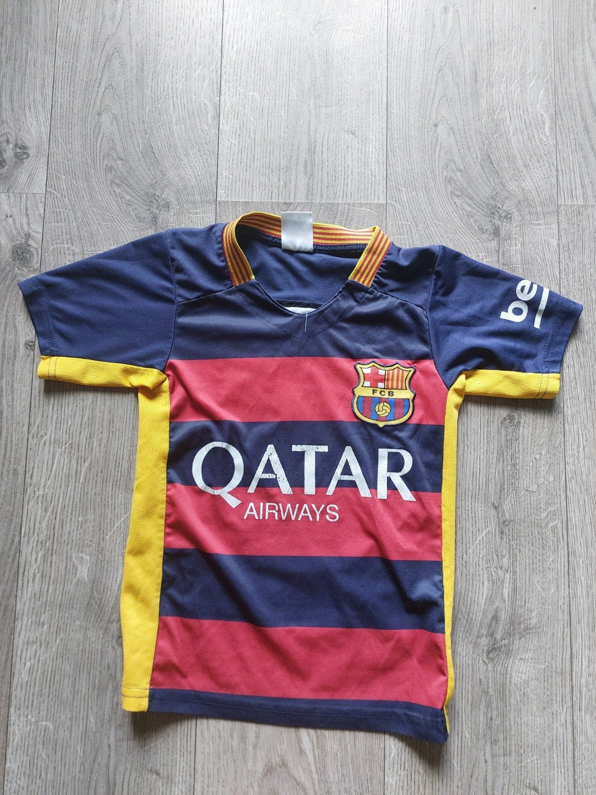 Vintage Messi #10 Barcelona Shirt - Qatar Airways, Jongen of Meisje, Ophalen of Verzenden, Shirt of Longsleeve, FC Barcelona