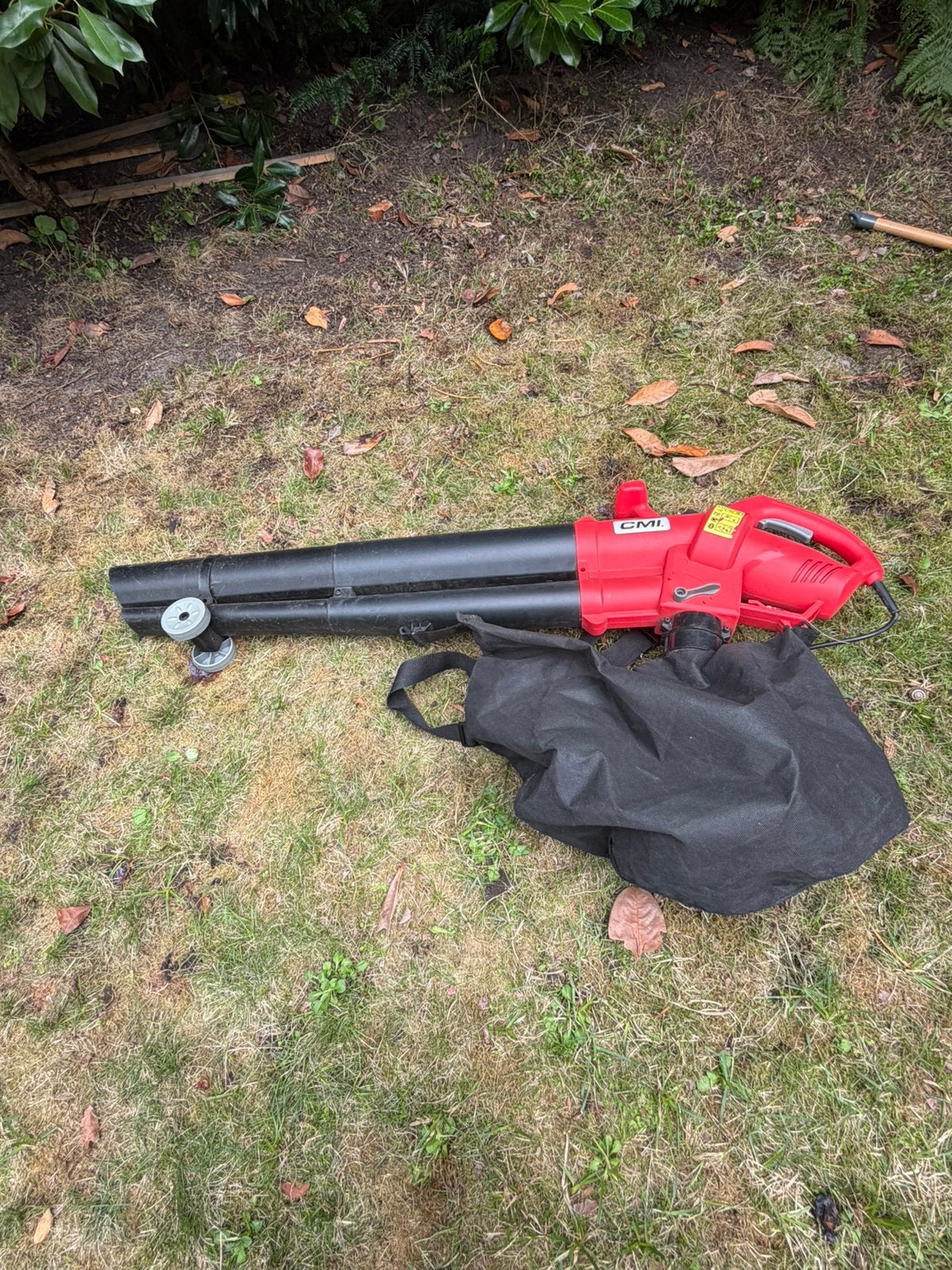 lektrische bladblazer/bladzuiger met opvangzak, Tuin en Terras, Met opvangzak, Ruggedragen, Ophalen of Verzenden, Zo goed als nieuw
