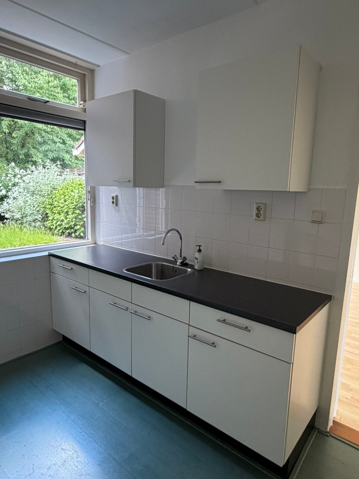 Keuken met spoelbak en kasten (moet z.s.m. weg!), Ophalen, Gebruikt, Wit, Enkelwandige keuken