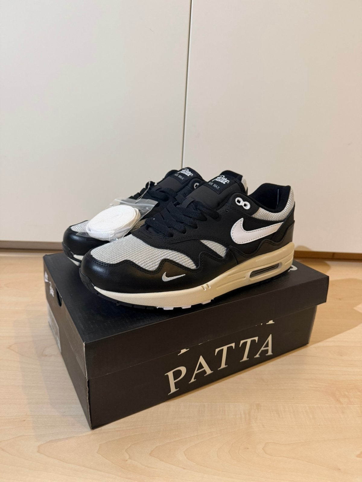 Nike Air Max 1 Patta Black Grey, Kleding | Heren, Schoenen, Zwart, Nieuw, Ophalen of Verzenden, Sneakers of Gympen
