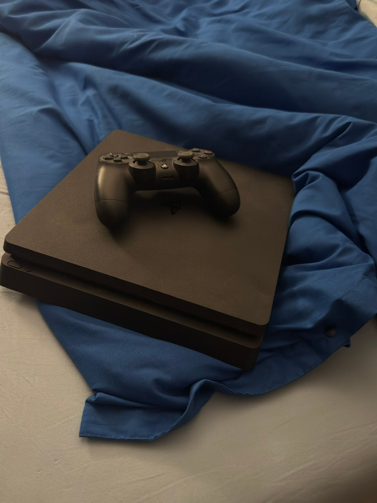 Playstation 4, Ophalen, Gebruikt, Met 1 controller, Slim