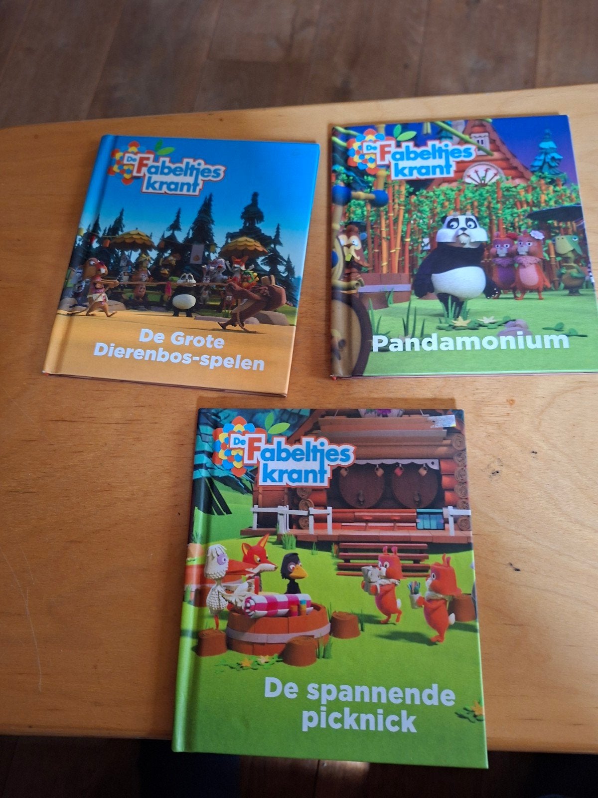 3 Fabeltjeskrant Boekjes: De Spannende Picknick, Pandamonium, Ophalen of Verzenden, Gelezen, Diverse, Fictie algemeen